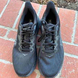 Hoka Mens 10.5 Challenger ATR 7 Trail Shoes